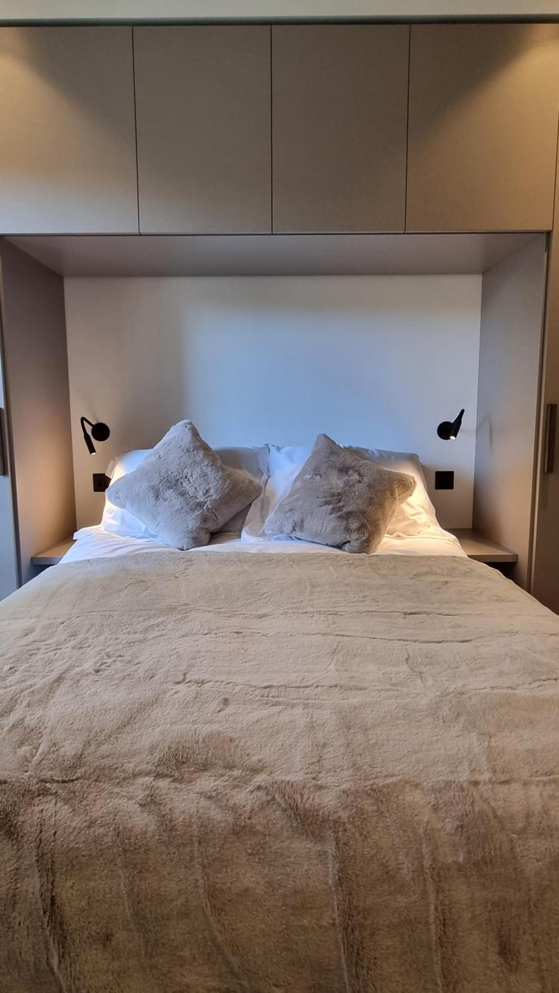Five Star Luxury One Bed In Leafy West Hampstead * Londra