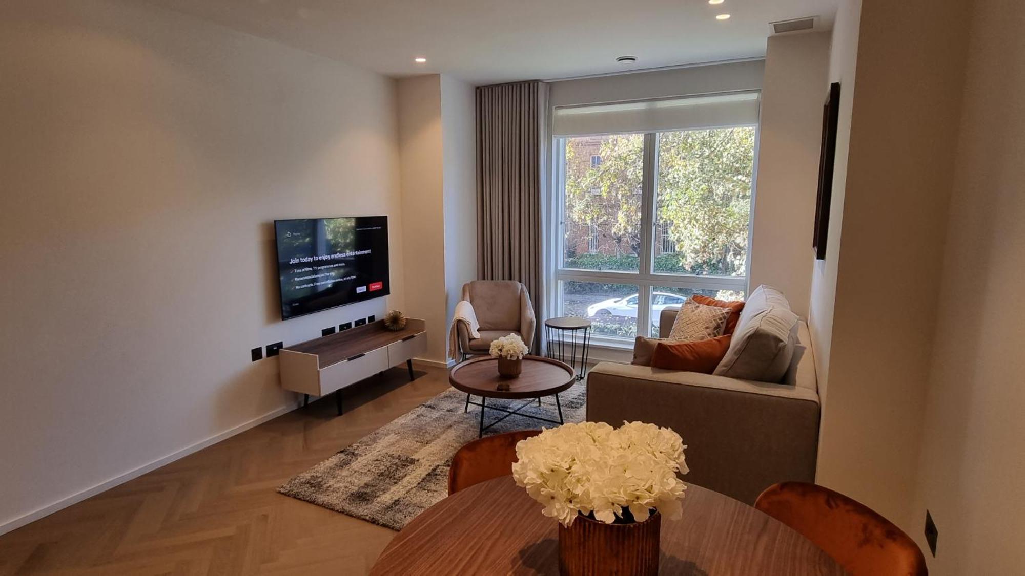 Five Star Luxury One Bed In Leafy West Hampstead Appartamento Londra